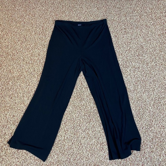 GAP Black Stretchy Pants - Picture 2 of 3